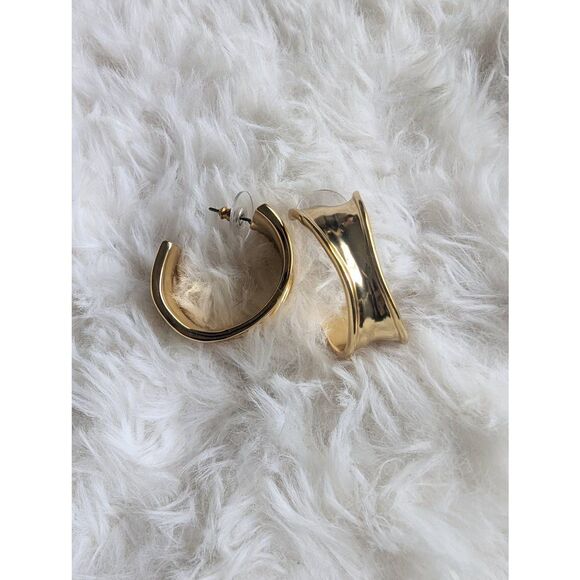 J. CREW Concave Earrings - Picture 1 of 3